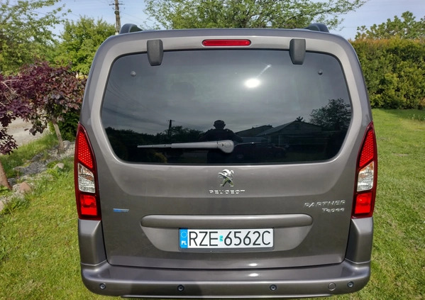 Peugeot Partner cena 45000 przebieg: 143000, rok produkcji 2018 z Rzeszów małe 172